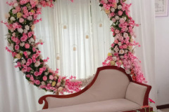 everlasting_flowers_settee_back