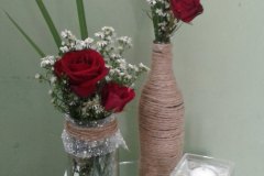 red-rose-flowers-table-decor