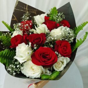 Red & White Rose Bunch