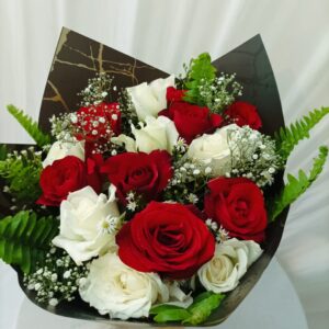 Red & White Roses Bunch
