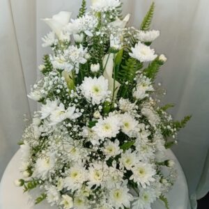 WHITE FLOWER POT